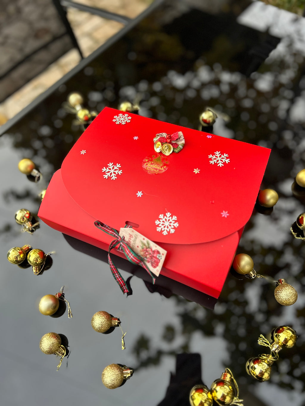 Коледна кутия RED