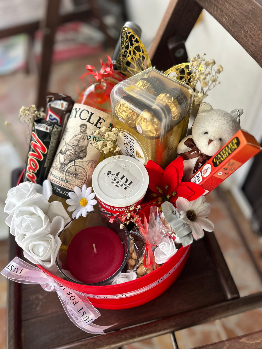 Подаръчна кутия с вино