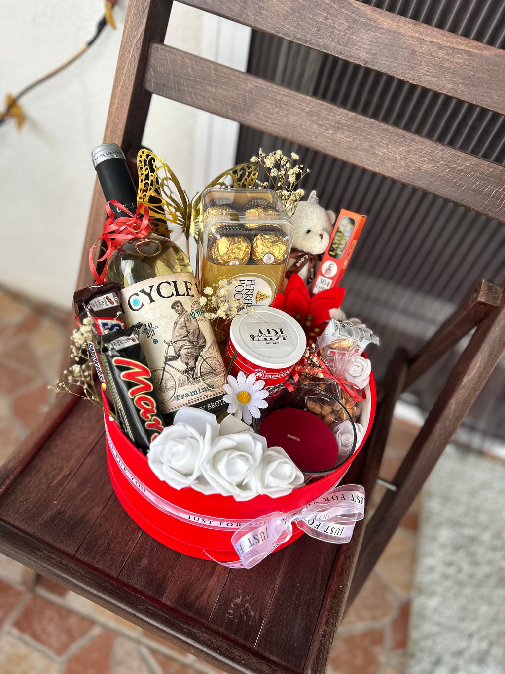 Подаръчна кутия с вино