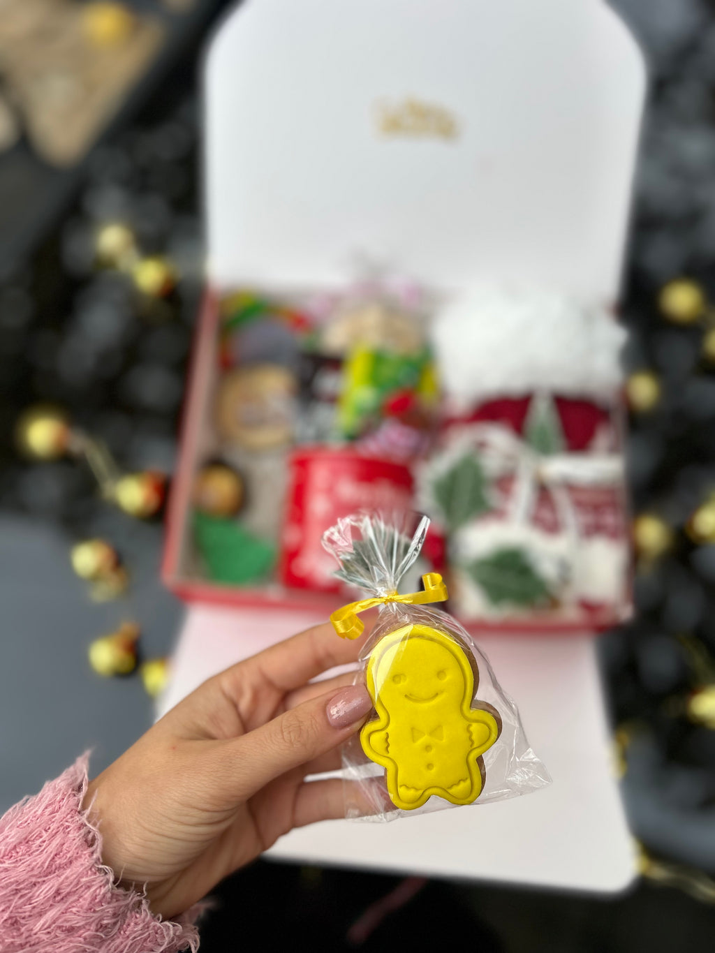 Коледна кутия RED