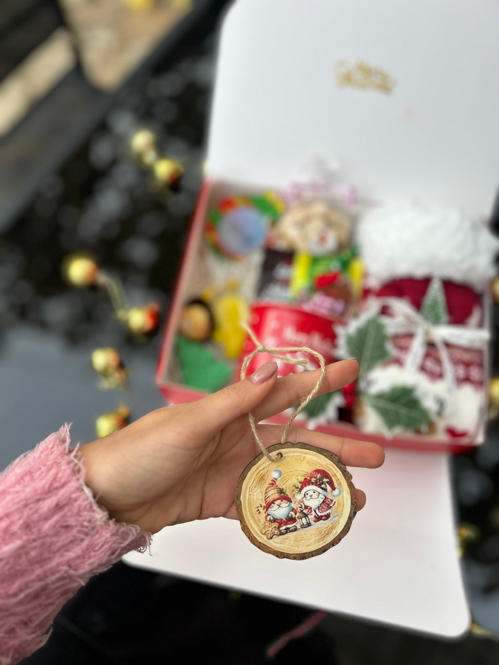 Коледна кутия RED